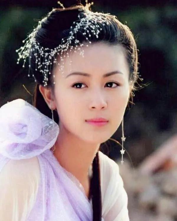 小时候最喜欢看聊斋志异了,故事充满悬疑,里面的女演员一个比一个美!