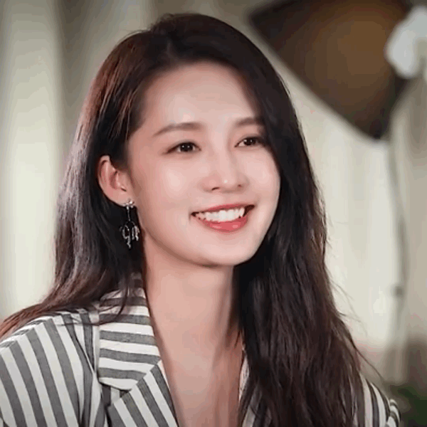 李沁和孙怡的对比照，李沁孙怡迷之撞脸（孙怡和李沁的长相区别到底在哪）