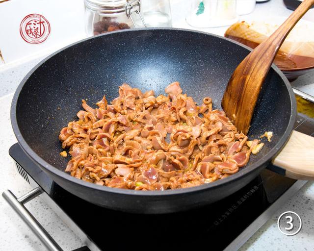 辣爆鸡胗简单做法，15分钟就能搞定的快手下饭菜