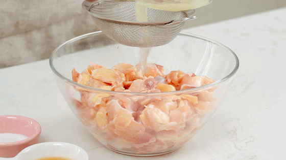 掌中宝是鸡的哪个部位图解，掌中宝是鸡的哪个部位（鸡身上的“黄金部位”）