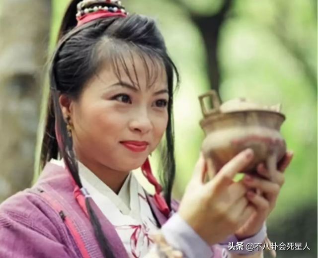 最新版天龙八部阿紫的扮演者是谁，24年前演阿紫是美少女