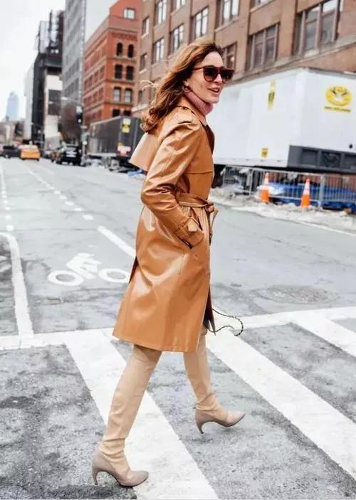 皮衣怎么清洗最好，清洗皮衣的最佳方法（<皮夹克、皮大衣等>洗护技巧大全）