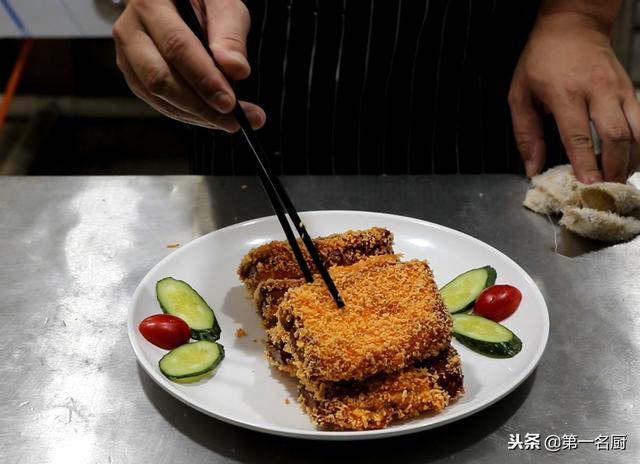 脆皮炸香蕉外酥里嫩香甜无比馋哭，端上桌瞬间被秒光