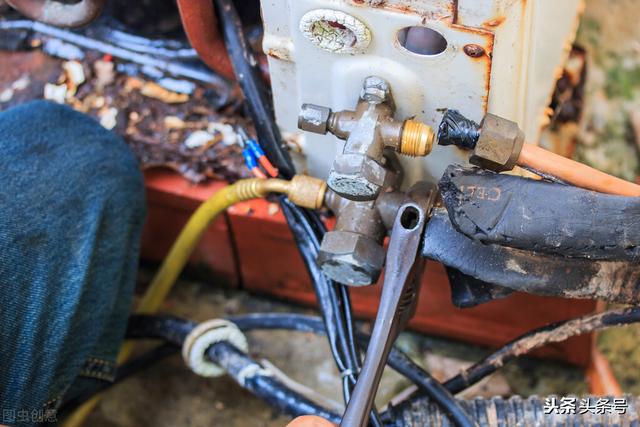 格力E2室内防冻结保护怎么处理，格力空调室内防冻结保护怎么处理（格力柜式空调器E1到E5故障代码含义及维修方法）