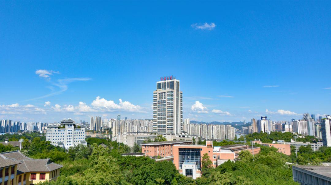 重庆大学校车时刻表（重庆这所高校）