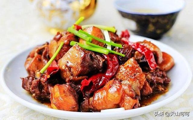 烧鸡是什么意思，梦见吃烧鸡是什么意思（烧鸡是公鸡好吃还是母鸡好吃）