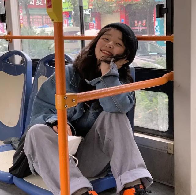 【优质/男】左灯右行，微信头像，【优质/男】左灯右行（我爱你有种左灯右行的冲突）