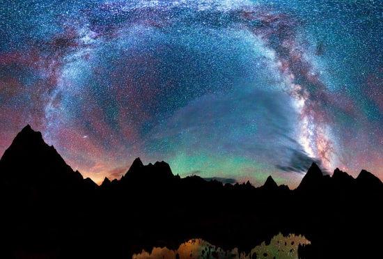 恒星行星卫星的区别分别是什么，行星恒星卫星有什么区别（那是空间站——肉眼如何辨别恒星还是行星）