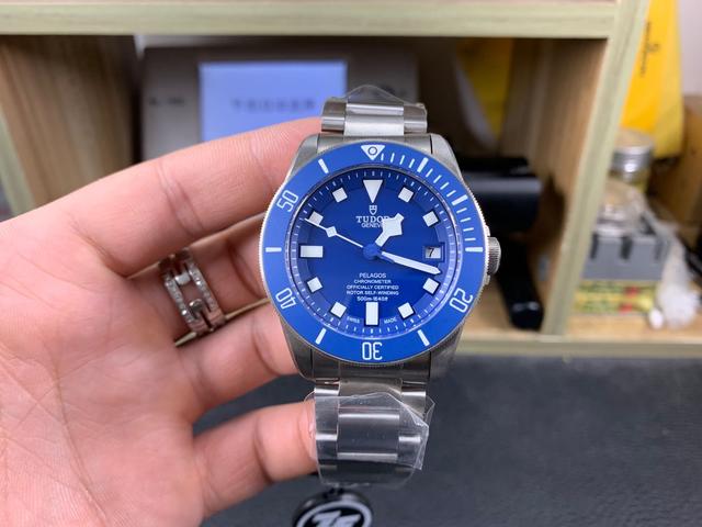 复刻表2000元成本多少，说说现在复刻表卖2000元成本是多少（完美复刻的手表性价比超高只要两千多左右）