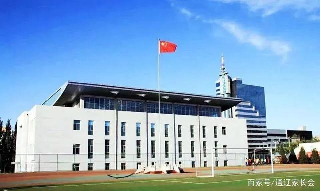 赤峰市田家炳中学，赤峰市田家炳中学2019高考喜报成绩、清华北大上线人数情况（谁是内蒙古最强高中）