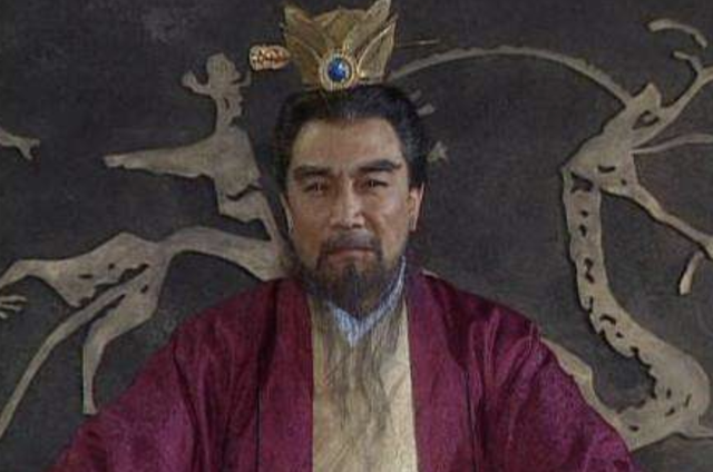 曹操简介及生平事迹，曹操简介50字（一代枭雄曹操：政治上的巨人）