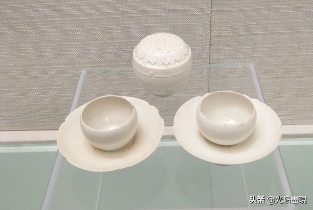 民国时期张文藻称为少白兄的是谁，辽代的饮茶风俗《茶茗飘香》