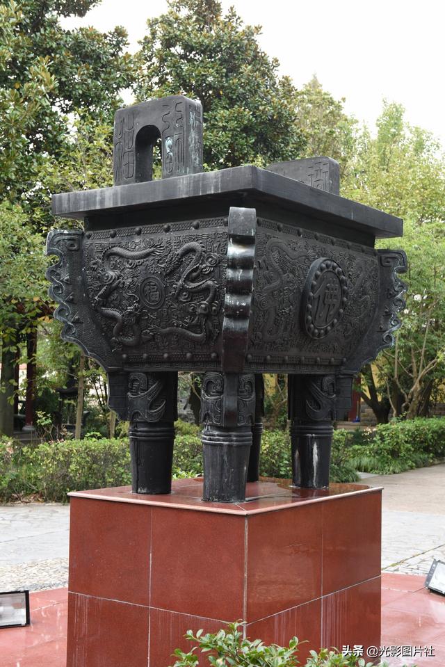 安徽庐江境内汤池小镇的真实情况，安徽庐江境内汤池小镇的真实情况是什么（以旅游业为主的汤池小镇）