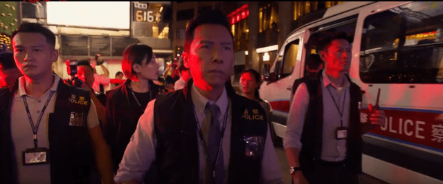 谢霆锋甄子丹合影，直言：近十年最满意的影片