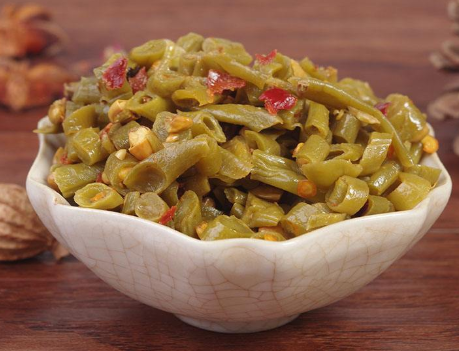 蒜汁怎么调好吃，怎样做蒜汁拌蒸菜（爽滑劲道酱汁香浓）