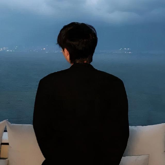 林知晚  个性超帅气男头，微信头像，林知晚  个性超帅气男头（超多个性、帅气男生头像任你选）