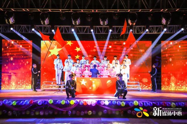 外婆的澎湖湾串词，外婆的澎湖湾串词主持人（2019元旦晚会）