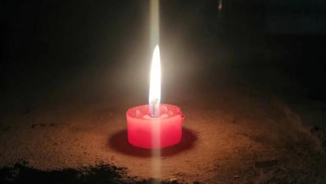 烟花滴滴金是用什么东西做的，烟花滴滴金又叫什么（儿时的元宵节永远是我最美的回忆）