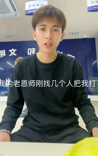 牌牌琦为什么被全网封，牌牌琦是被全网封吗（百万粉网红遭牌牌琦找人殴打）