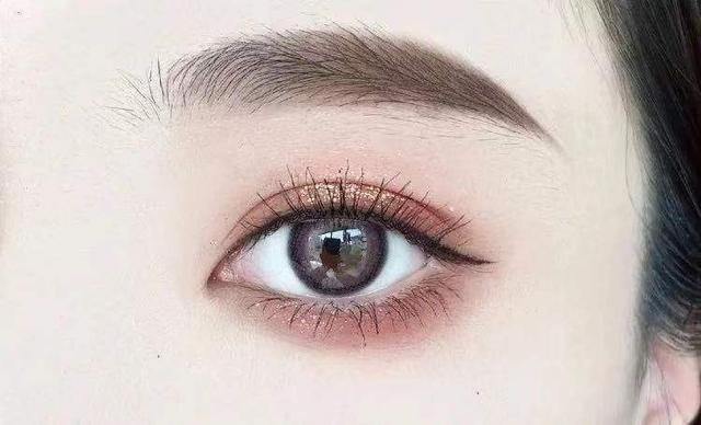 眼线笔怎么削，眼线笔怎么画初学者（眼线画对，眼睛放大2倍）