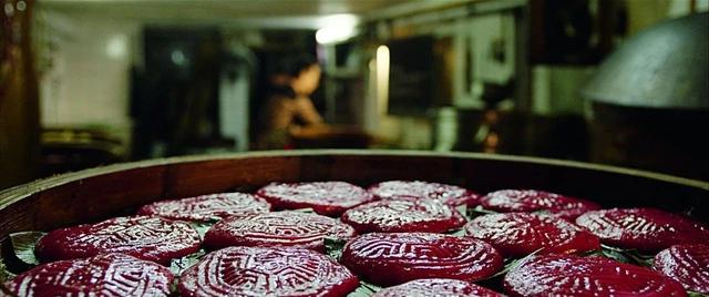 红葱头油盐水蒸金鳞鱼怎么做，全国人民就非吃饺子不可吗