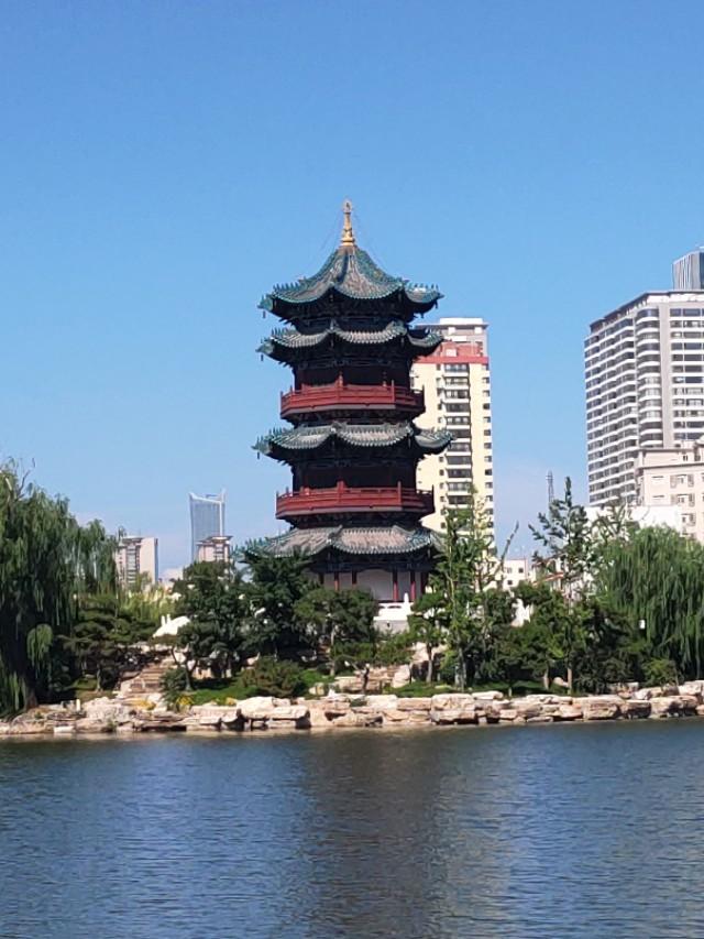 太原迎泽公园在哪儿，太原市内最大公园