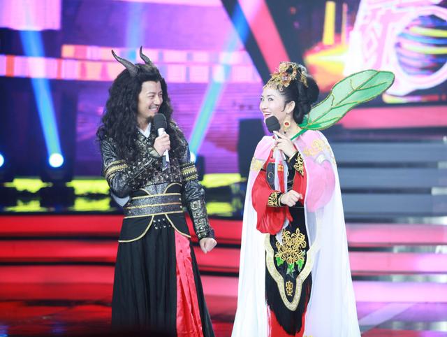 百变大咖秀 she，大张伟小s节目哪一期（阔别7年《百变大咖秀》回来了）