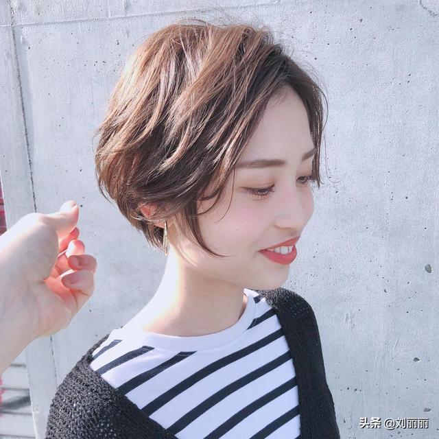 什么样的脸型适合短发，什么脸型适合剪短发（有这3个特征的女性）