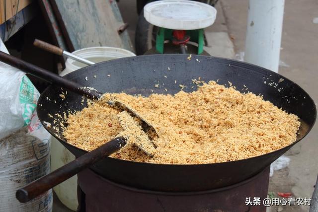 自制炒米糕做法，农村传统小吃炒米糕