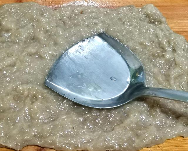 红薯粉怎么做好吃，炒红薯粉怎么做好吃（红薯粉的好吃做法）