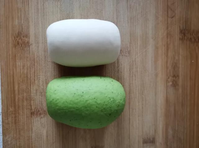 怎么做三鲜馅翡翠白玉饺子，翡翠白玉-菠菜三鲜饺子