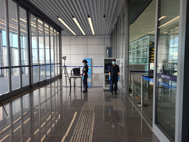 青岛航空如何网上值机，青岛航空网上值机座位全满（青岛胶东国际机场国内乘机及中转指南发布）