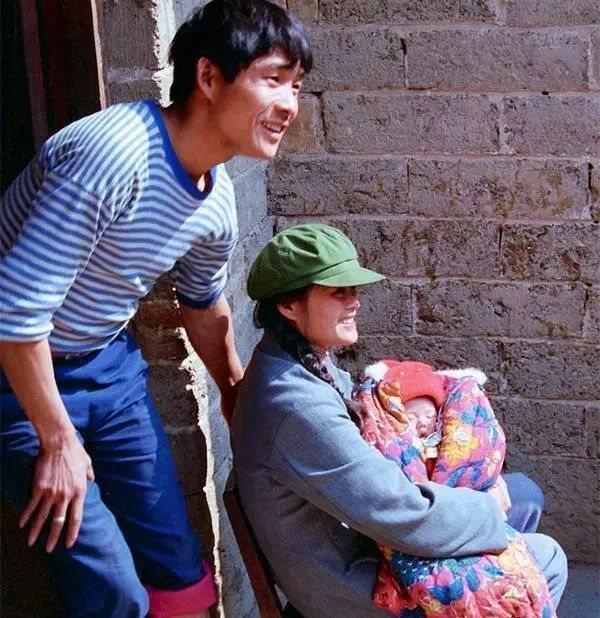 1981年属鸡人永远最旺的数字，1981年属鸡的幸运数字和颜色（时光记忆：1981年的中国）