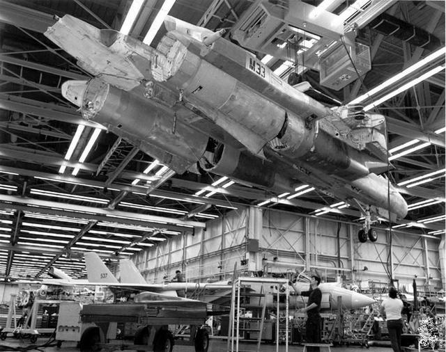 FA18战斗机空重，从YF-17到F/A-18