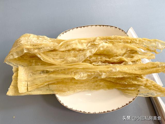 白菜腐竹滚汤怎么做，腐竹和白菜可以做汤吗（广东客家人的素食菜）