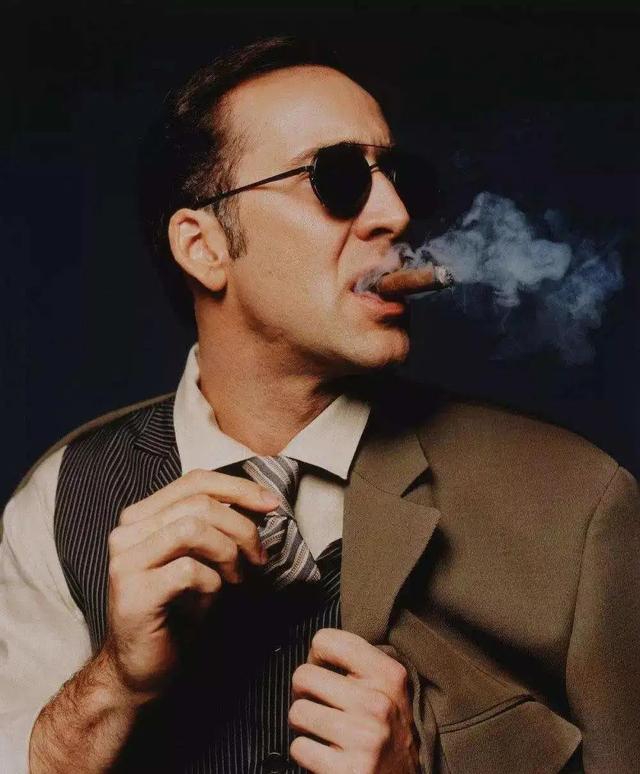 爱丽丝 金，尼古拉斯凯奇老婆爱丽丝金（尼古拉斯凯奇是如何自毁的）