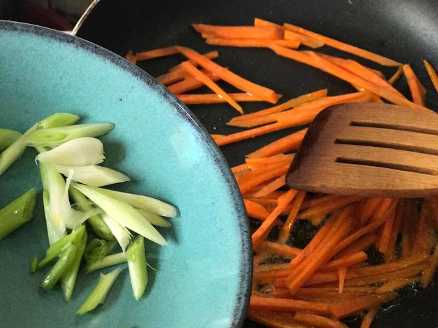 豆腐渣怎么吃，打豆浆剩的豆渣的做法大全（打豆浆的豆腐渣别浪费）