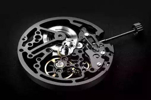 什么是镂空手表，镂空表是机械表吗（这块手表火了）