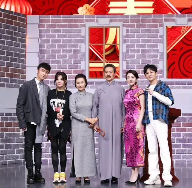 情深深雨蒙蒙演员表（三人已离世，两位女配角幸福美满）
