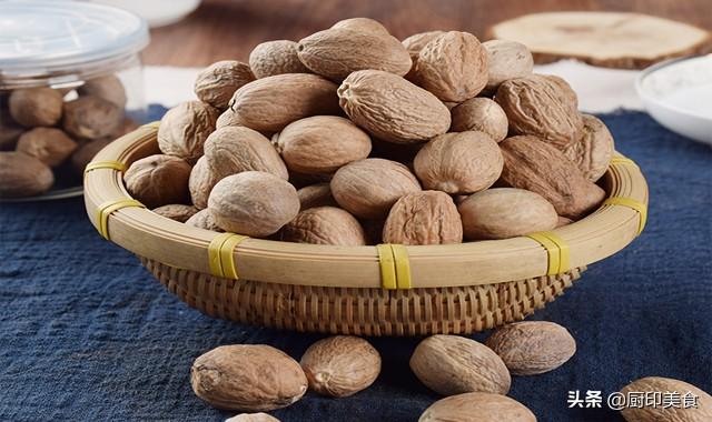 肉蔻是什么样子的，肉蔻是什么（三种最基本的香料肉蔻、草蔻、白蔻）