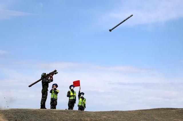 国际军事比赛-2021丨中国参赛队再夺第一！，国际军事比赛2021第一名（​“国际军事比赛-2021”“晴空”项目多能赛成绩揭晓）