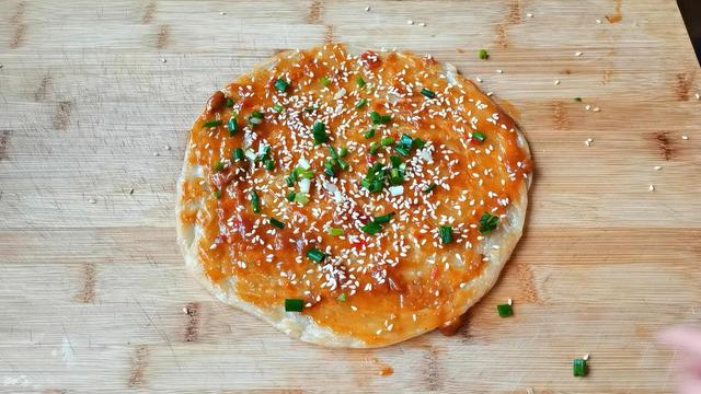 自制手抓饼皮的做法，自制手抓饼皮的做法简单（做成手抓饼或酱香饼）