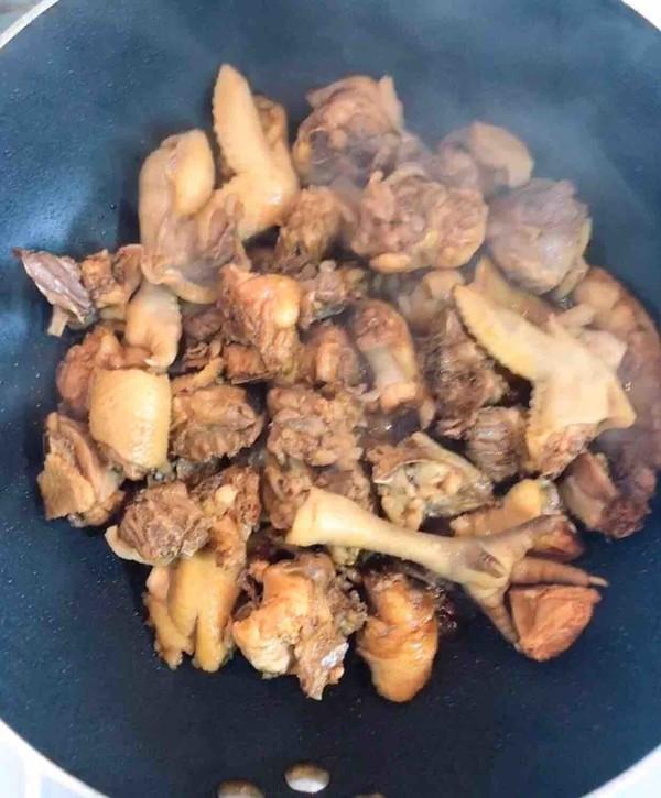 大盘鸡怎么做，家庭版正宗大盘鸡做法！（教你大盘鸡正宗做法）