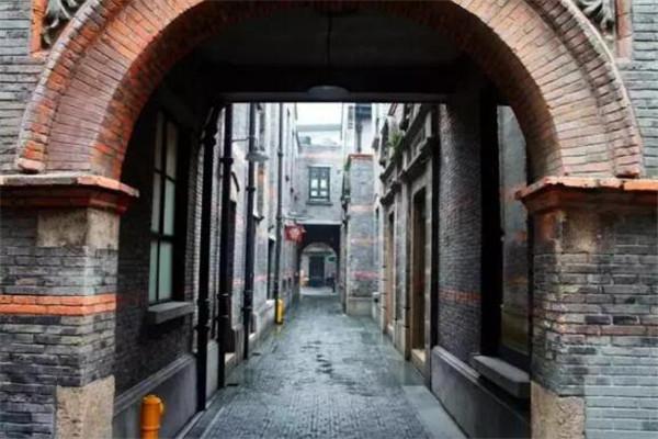 上海旅游景点排名前十，上海旅游景点怎么排名（上海十大免费著名的旅游景点）