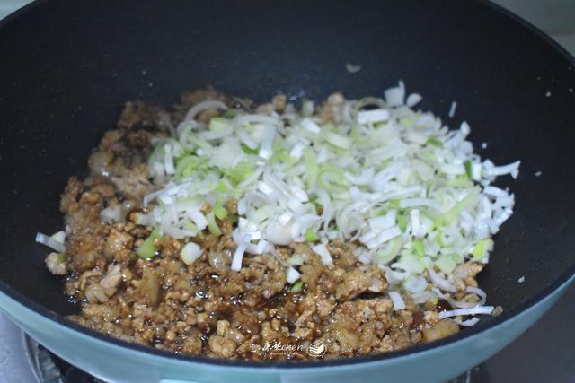 包子皮的做法，小笼包子皮做法是什么（包子皮和馅料怎样做好吃又营养）