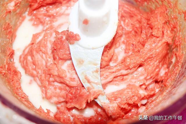 牛肉丸的制作方法，如何做出来的牛肉丸好吃（家庭版制作Q弹的牛肉丸）