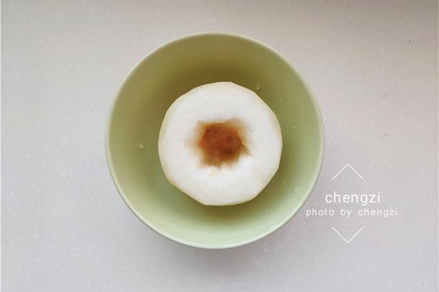 蒸梨的功效与作用，蒸苹果的功效与作用（把这两样和梨一起蒸）