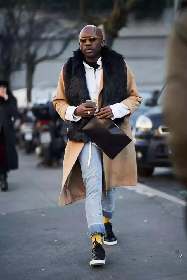 驼色是什么颜色，驼色大衣内搭什么颜色（请不要放过“驼色”）