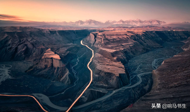 情书歌词，情书歌词克然（华晨宇的《地球之盐》）