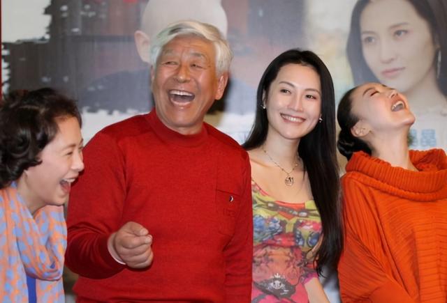 我的土地我的家的演员，我的土地我的家全部演员（75岁仍带病妻拍戏太凄凉）